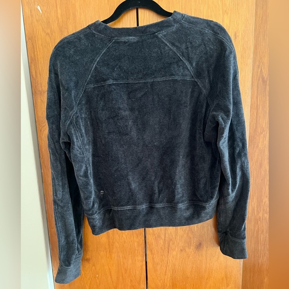Lululemon Velvet Grey Crewneck Sweater - Size 8 - Picture 2 of 3